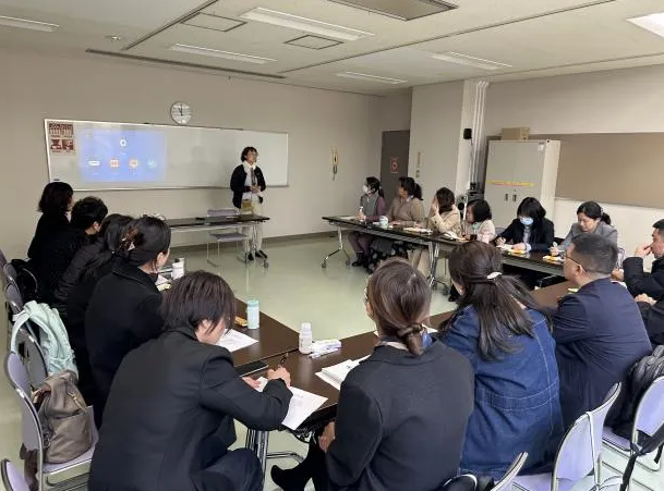 日本的一笑苑 訪問(wèn)介護(hù)品牌·虹進(jìn)行了參觀學(xué)習(xí)